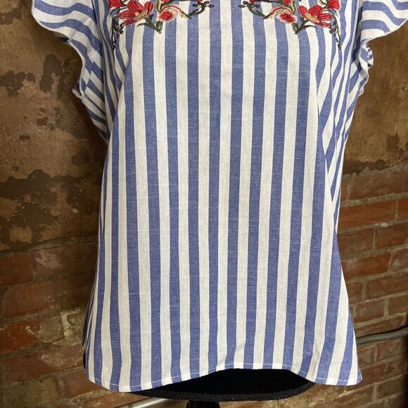 Shein  Embroidered Size Large Woman's Tunic Top EUC 86 - Picture 3 of 10